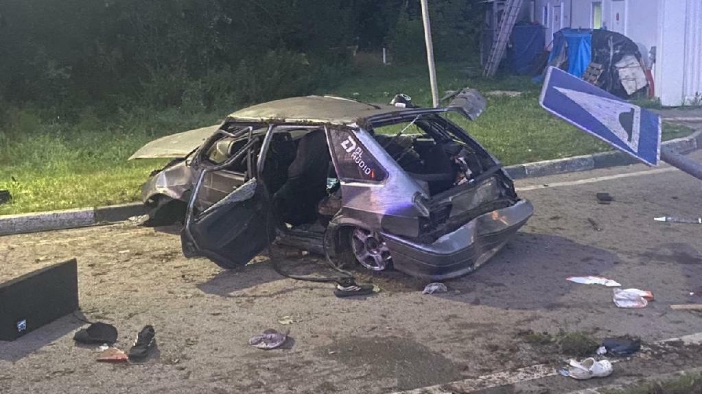 Место ДТП в поселке Десеновское в Новой Москве Место ДТП в поселке Десеновское в Новой Москве - РИА Новости, 1920, 10.08.2021
