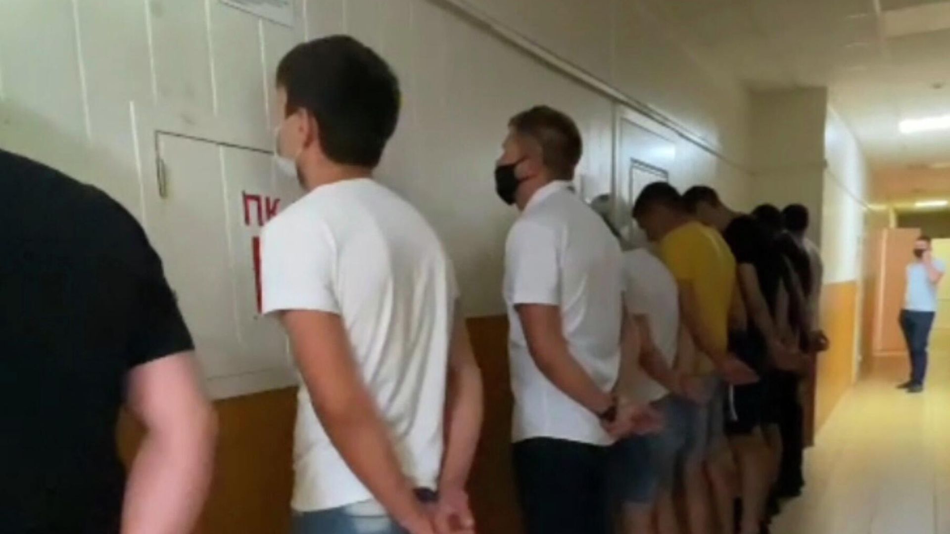 Задержанные после драки в кафе в Заинске Задержанные после драки в кафе в Заинске - РИА Новости, 1920, 10.08.2021