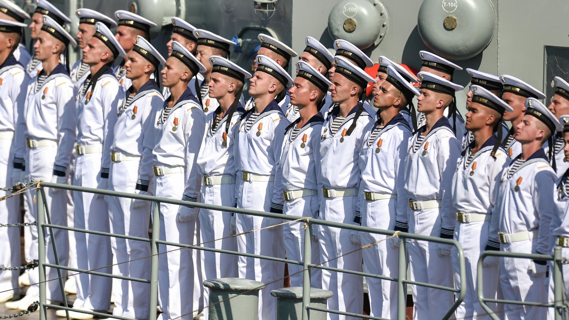 Моряки на борту сторожевого корабля Пытливый Черноморского флота ВМФ России Моряки на борту сторожевого корабля Пытливый Черноморского флота ВМФ России - РИА Новости, 1920, 19.08.2021