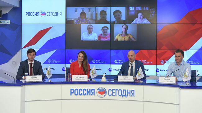 Онлайн-конференция, посвященная старту II Всероссийской просветительской онлайн-экспедиции Моя страна — моя Россия в Международном мультимедийном пресс-центре МИА Россия сегодня