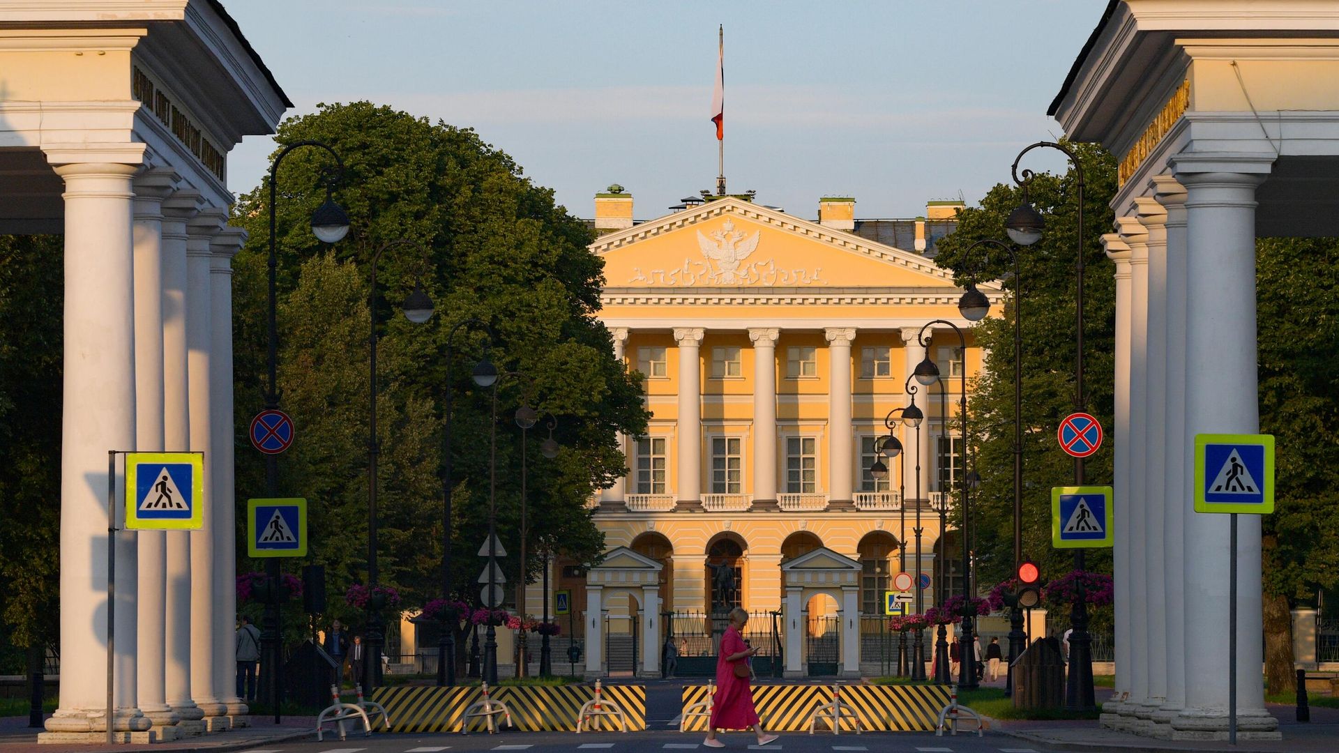 Здание Правительства в Санкт-Петербурге Здание Правительства в Санкт-Петербурге - РИА Новости, 1920, 18.08.2021