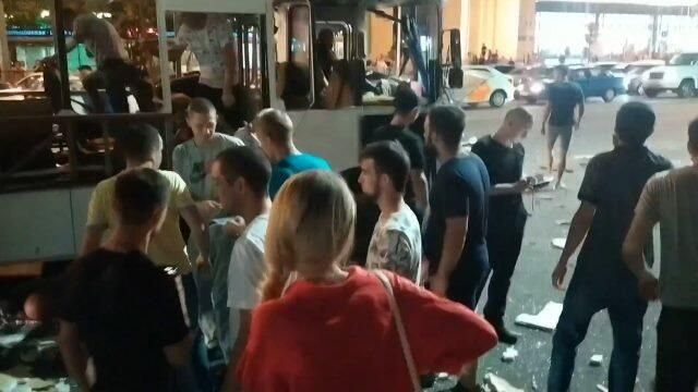 Последствия взрыва в автобусе в Воронеже Последствия взрыва в автобусе в Воронеже - РИА Новости, 1920, 13.08.2021