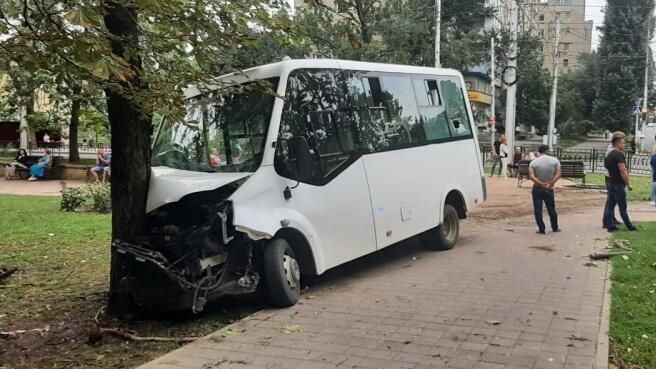 ДТП с участием маршрутного такси в Ставрополе ДТП с участием маршрутного такси в Ставрополе - РИА Новости, 1920, 15.08.2021