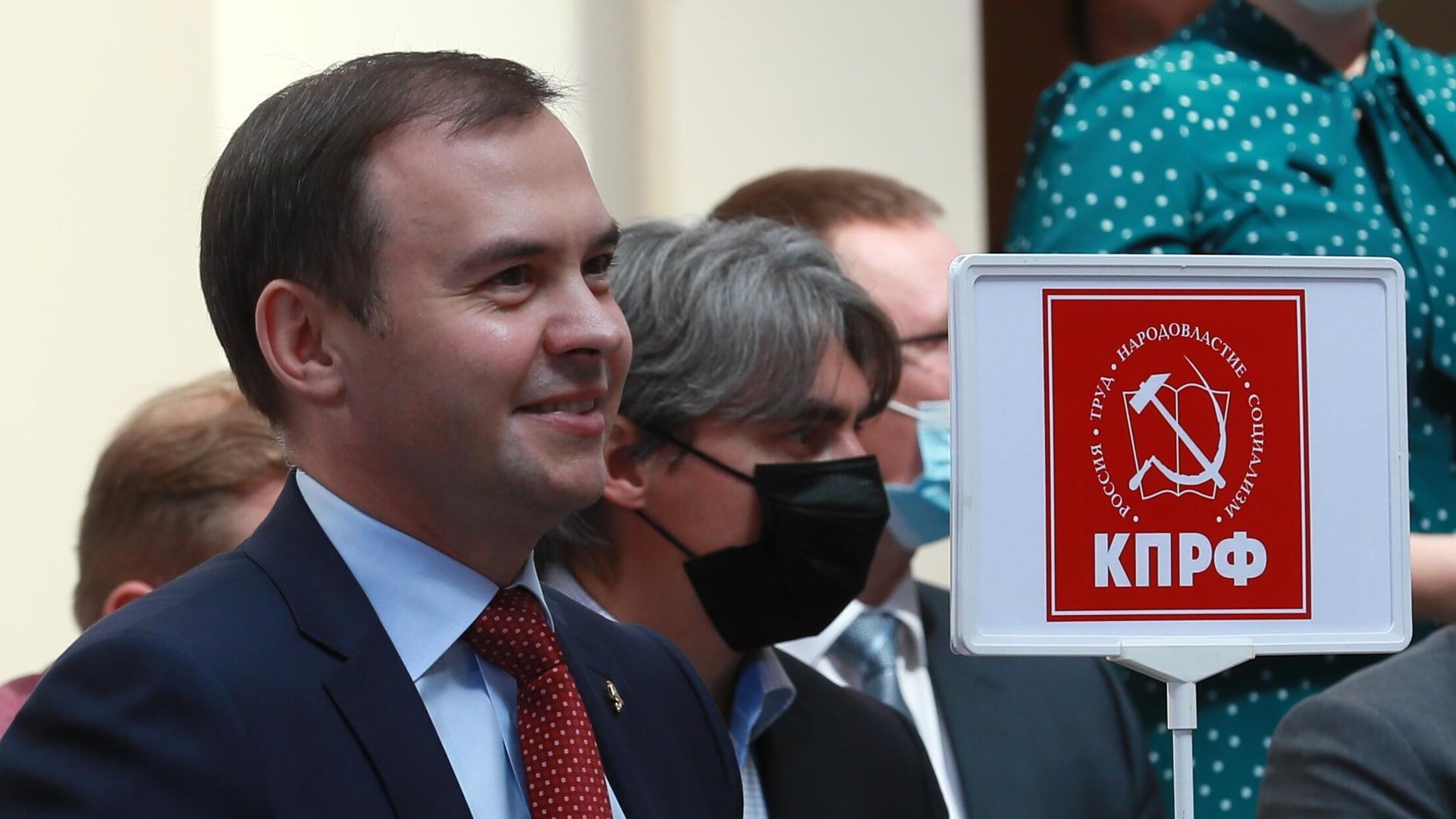 Первый заместитель председателя ЦК КПРФ Юрий Афонин Первый заместитель председателя ЦК КПРФ Юрий Афонин - РИА Новости, 1920, 19.01.2022