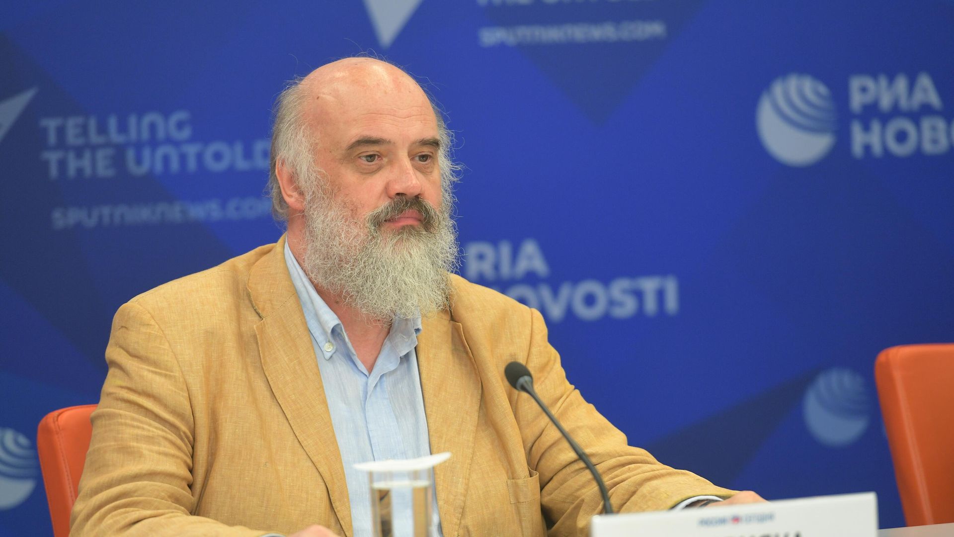 Народный художник России Сергей Андрияка Народный художник России Сергей Андрияка - РИА Новости, 1920, 16.05.2024