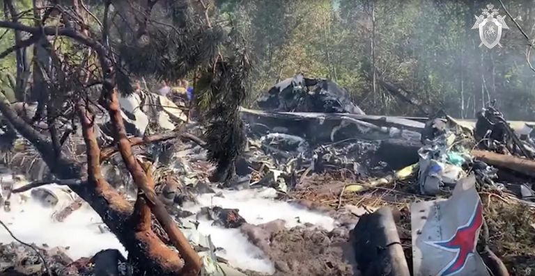 Место крушения самолета Ил-112В в Подмосковье. Кадр видео Место крушения самолета Ил-112В в Подмосковье. Кадр видео