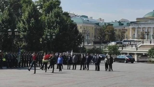 Меркель возложила цветы к могиле Неизвестного солдата Меркель возложила цветы к могиле Неизвестного солдата - РИА Новости, 1920, 20.08.2021