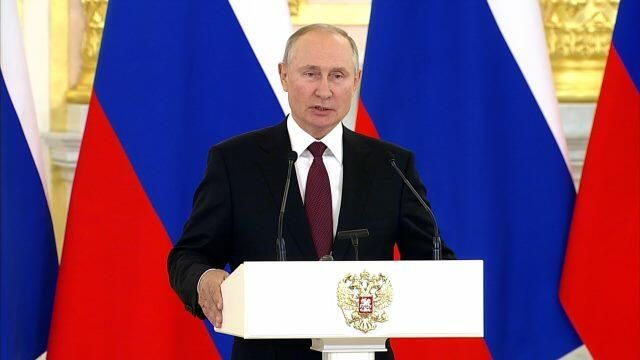 Путин: Навальный осужден за криминальные правонарушения против иностранных партнеров Путин: Навальный осужден за криминальные правонарушения против иностранных партнеров - РИА Новости, 1920, 20.08.2021