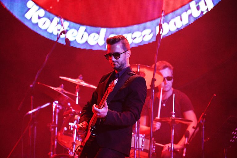 Выступление коллектива Matthew Lee на международном музыкальном фестивале Koktebel Jazz Party-2021. На первом плане: Фрэнки Каррера (Франческо Оризи) Выступление коллектива Matthew Lee на международном музыкальном фестивале Koktebel Jazz Party-2021. На первом плане: Фрэнки Каррера (Франческо Оризи)