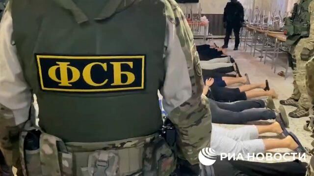 Задержание террористов ячейки Катиба Таухид валь-Джихад*. Кадры ФСБ Задержание террористов ячейки Катиба Таухид валь-Джихад*. Кадры ФСБ - РИА Новости, 1920, 25.08.2021