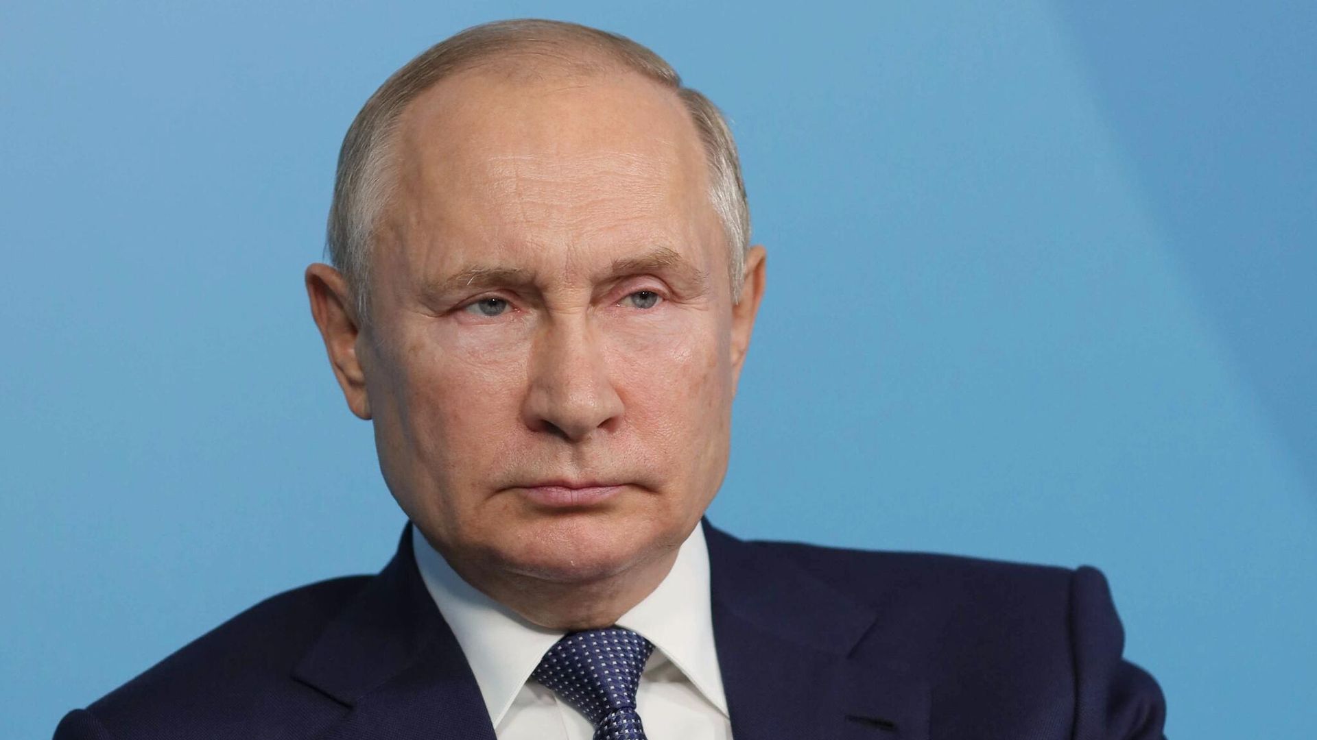 Президент РФ Владимир Путин на встрече в формате видеоконференции с модераторами и спикерами сессий Восточного экономического форума во Владивостоке Президент РФ Владимир Путин на встрече в формате видеоконференции с модераторами и спикерами сессий Восточного экономического форума во Владивостоке - РИА Новости, 1920, 03.09.2021