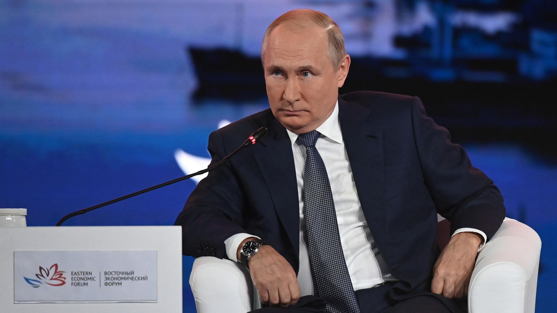 Президент РФ Владимир Путин на пленарном заседании в рамках Восточного экономического форума во Владивостоке - РИА Новости, 1920, 03.09.2026