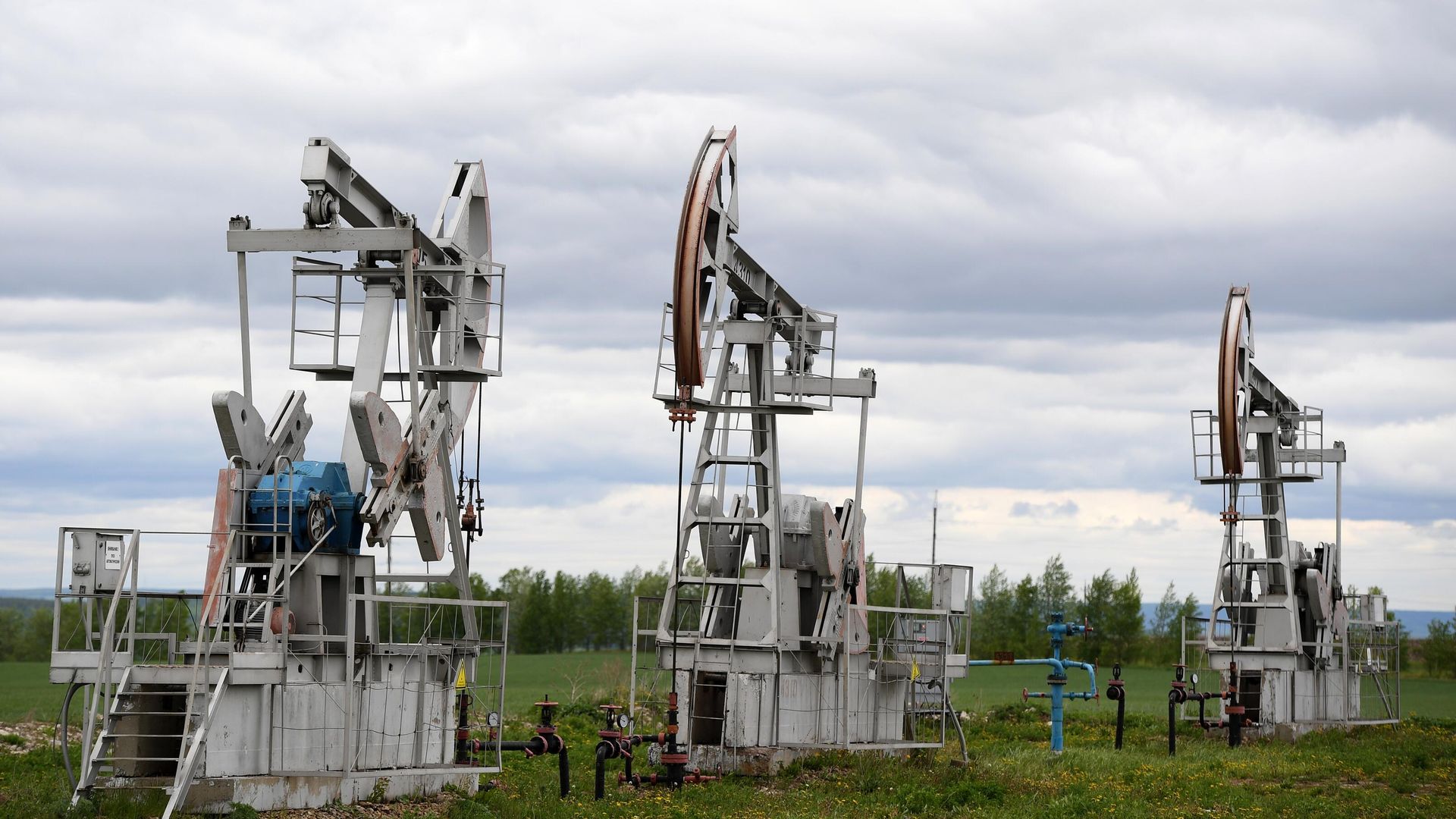 Работа буровых установок ПАО Татнефть Работа буровых установок ПАО Татнефть - РИА Новости, 1920, 04.09.2021