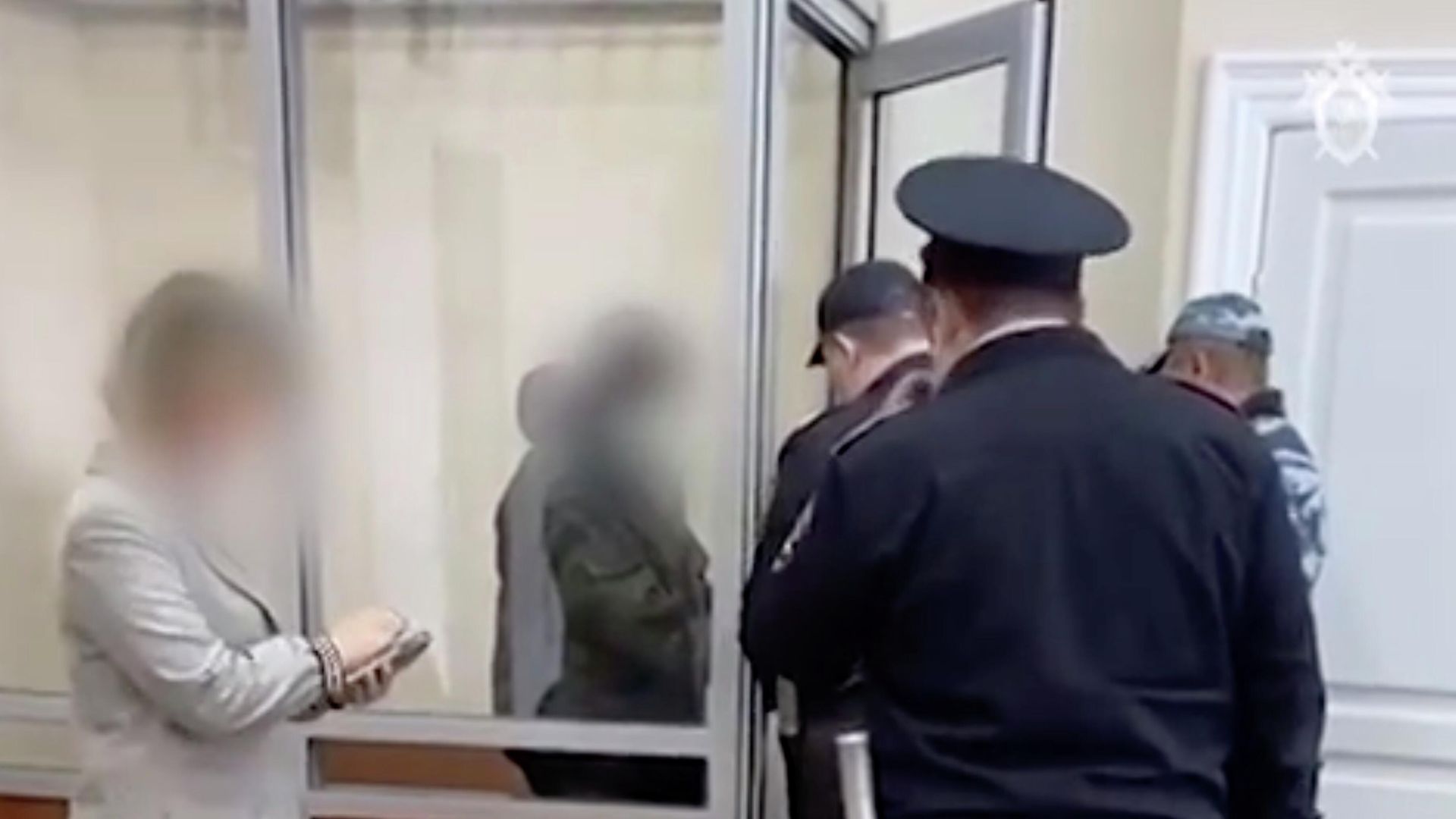 Мужчина, обвиняемый в похищении 23-летней девушки, в суде Нижнего Новгорода. Кадр из видео Мужчина, обвиняемый в похищении 23-летней девушки, в суде Нижнего Новгорода. Кадр из видео - РИА Новости, 1920, 04.09.2021