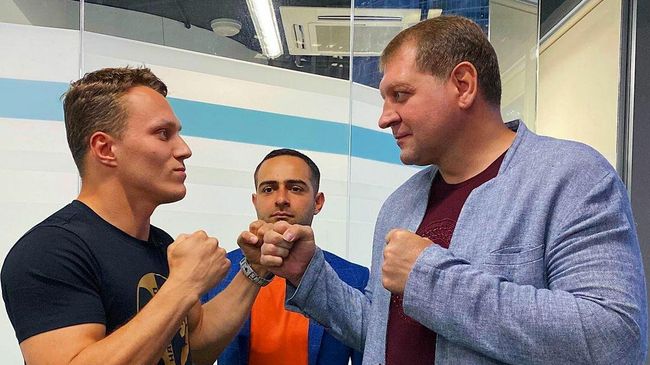 Артем Тарасов и Александр Емельяненко