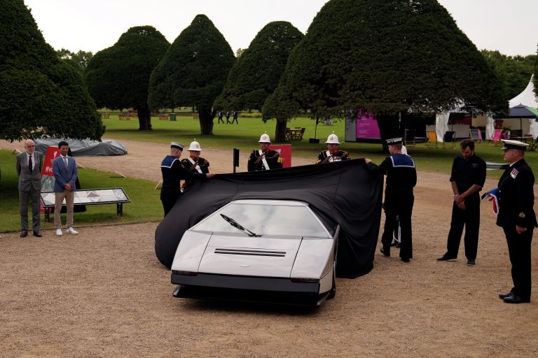 Единственный в своем роде автомобиль Aston Martin Bulldog
