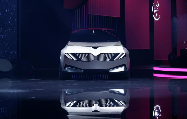 Автомобиль BMW i Vision Circular на Международном Мюнхенском автосалоне Автомобиль BMW i Vision Circular на Международном Мюнхенском автосалоне