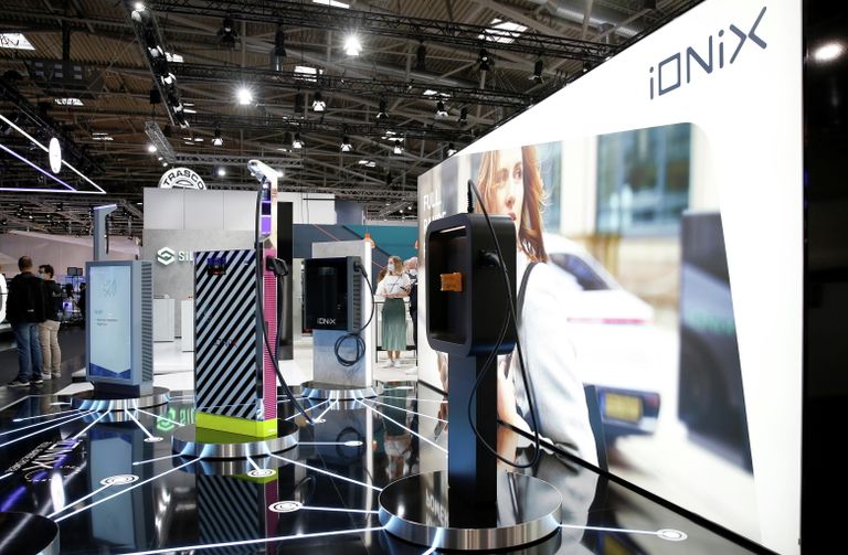 Зарядные станции iONiX на Международном Мюнхенском автосалоне Зарядные станции iONiX на Международном Мюнхенском автосалоне
