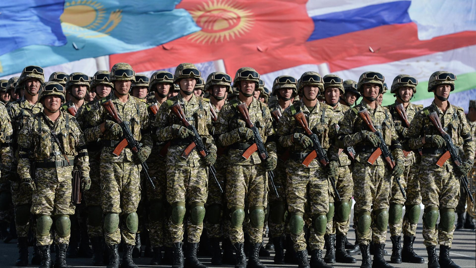 Военнослужащие вооруженных сил Киргизии на совместных учениях ОДКБ Рубеж-2021 в Киргизии Военнослужащие вооруженных сил Киргизии на совместных учениях ОДКБ Рубеж-2021 в Киргизии - РИА Новости, 1920, 09.09.2021