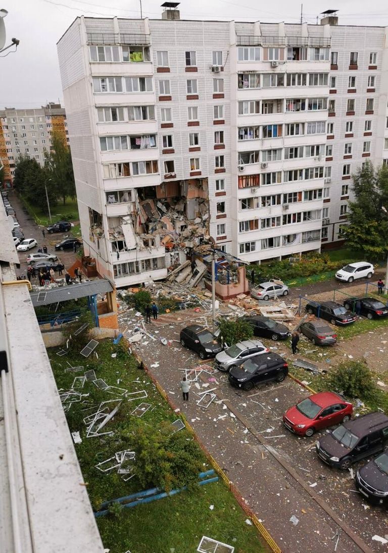 Многоквартирный жилой дом в Ногинске разрушенный в результате взрыва бытового газа Многоквартирный жилой дом в Ногинске разрушенный в результате взрыва бытового газа
