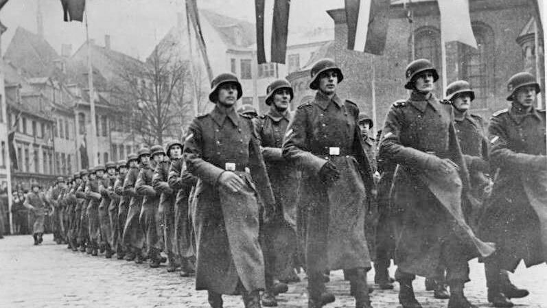 Парад латышских легионеров СС в Риге. 1943 Парад латышских легионеров СС в Риге. 1943 - РИА Новости, 1920, 14.03.2025