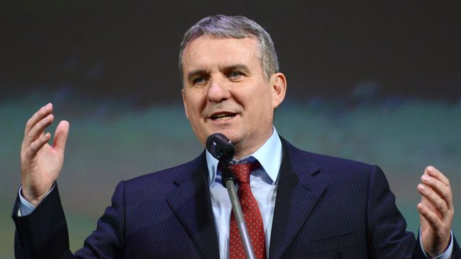Режиссер Александр Мельник