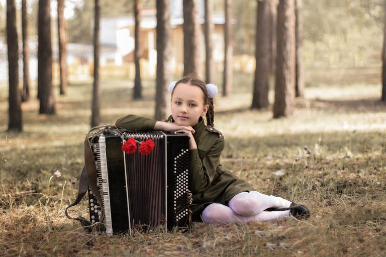 Тот поющий и цветущий яркий май. Автор Екатерина Пичугина. 1 место в номинации Сила культуры Тот поющий и цветущий яркий май. Автор Екатерина Пичугина. 1 место в номинации Сила культуры