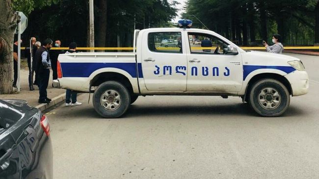 На месте захвата заложников в филиале Банка Грузии в городе Кварели