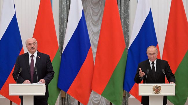 Президент РФ Владимир Путин и президент Белоруссии Александр Лукашенко 