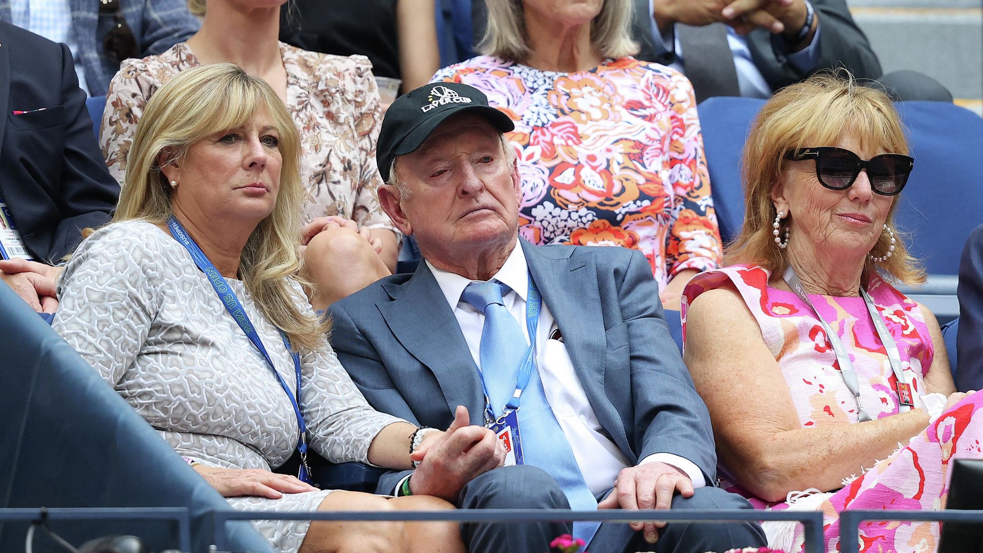 Бывший теннисист Род Лэйвер (в центре) на финале US Open Бывший теннисист Род Лэйвер (в центре) на финале US Open - РИА Новости, 1920, 13.09.2021