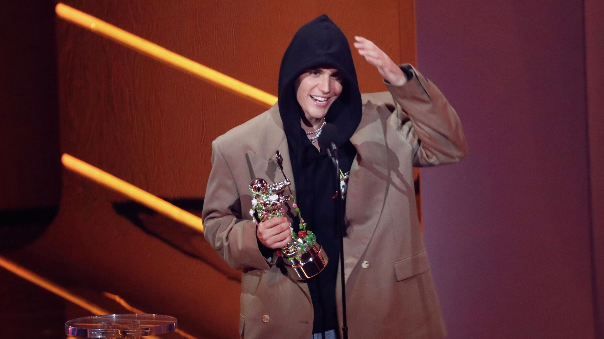 Джастин Бибер на премии MTV Video Music Awards Джастин Бибер на премии MTV Video Music Awards - РИА Новости, 1920, 13.09.2021