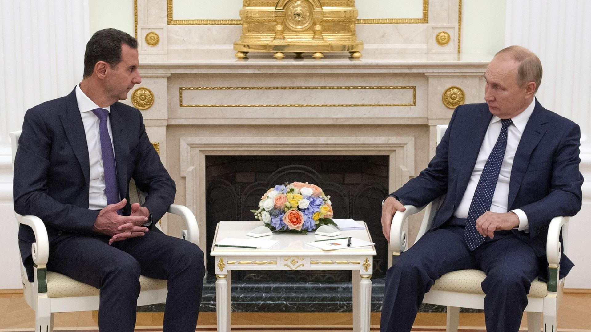 Президент РФ Владимир Путин и президент Сирии Башар Асад во время встречи в Москве Президент РФ Владимир Путин и президент Сирии Башар Асад во время встречи в Москве - РИА Новости, 1920, 14.09.2021