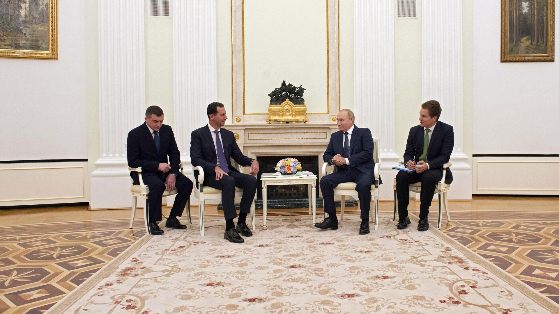 Президент РФ Владимир Путин и президент Сирии Башар Асад во время встречи Президент РФ Владимир Путин и президент Сирии Башар Асад во время встречи - РИА Новости, 1920, 14.09.2021