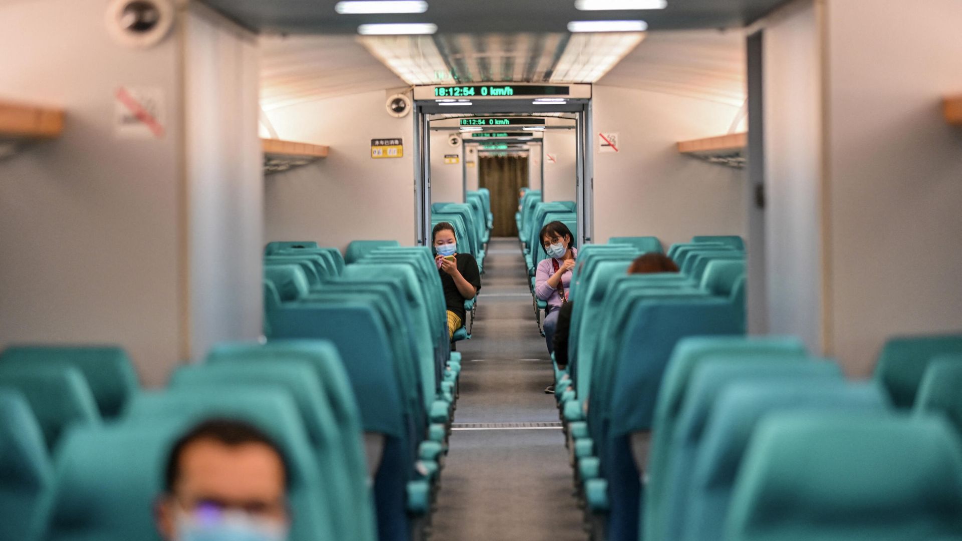 В вагоне скоростного поезда Maglev, Китай В вагоне скоростного поезда Maglev, Китай - РИА Новости, 1920, 14.09.2021