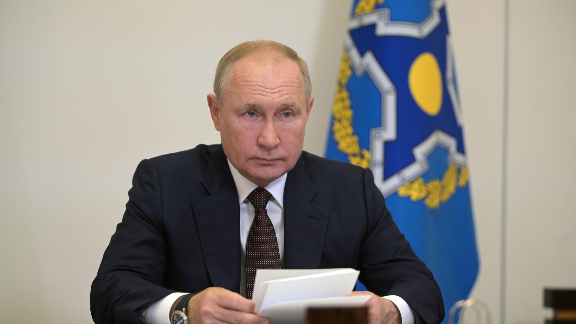 Президент РФ Владимир Путин в режиме видеоконференции принимает участие в заседании лидеров стран ОДКБ Президент РФ Владимир Путин в режиме видеоконференции принимает участие в заседании лидеров стран ОДКБ - РИА Новости, 1920, 17.09.2021