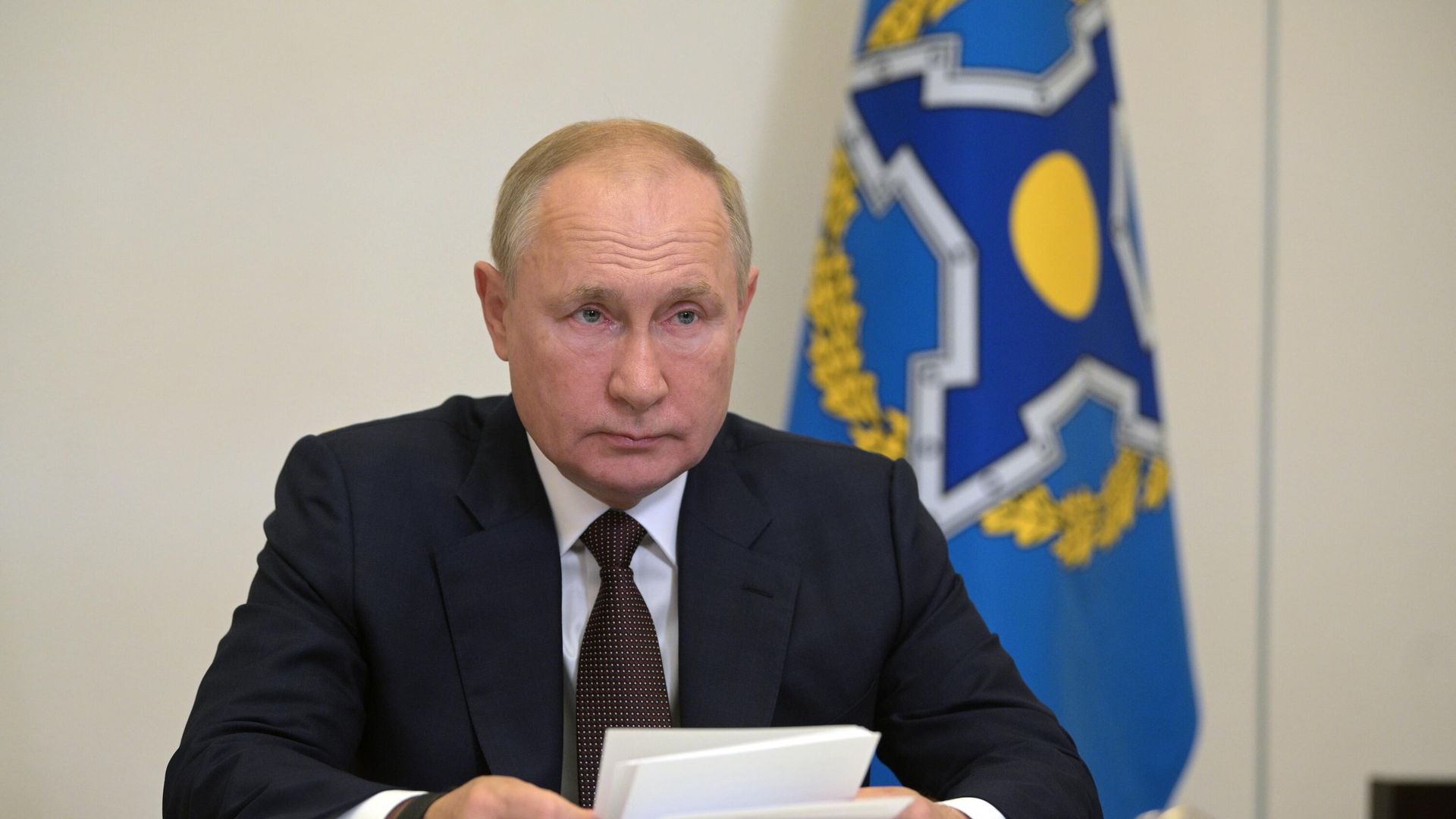 Президент РФ Владимир Путин в режиме видеоконференции принимает участие в заседании лидеров стран ОДКБ Президент РФ Владимир Путин в режиме видеоконференции принимает участие в заседании лидеров стран ОДКБ - РИА Новости, 1920, 16.09.2021
