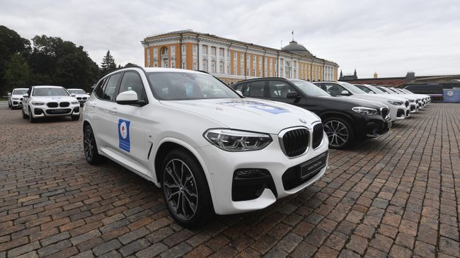 Вручение ключей от автомобилей победителям летней Олимпиады-2020 в Токио