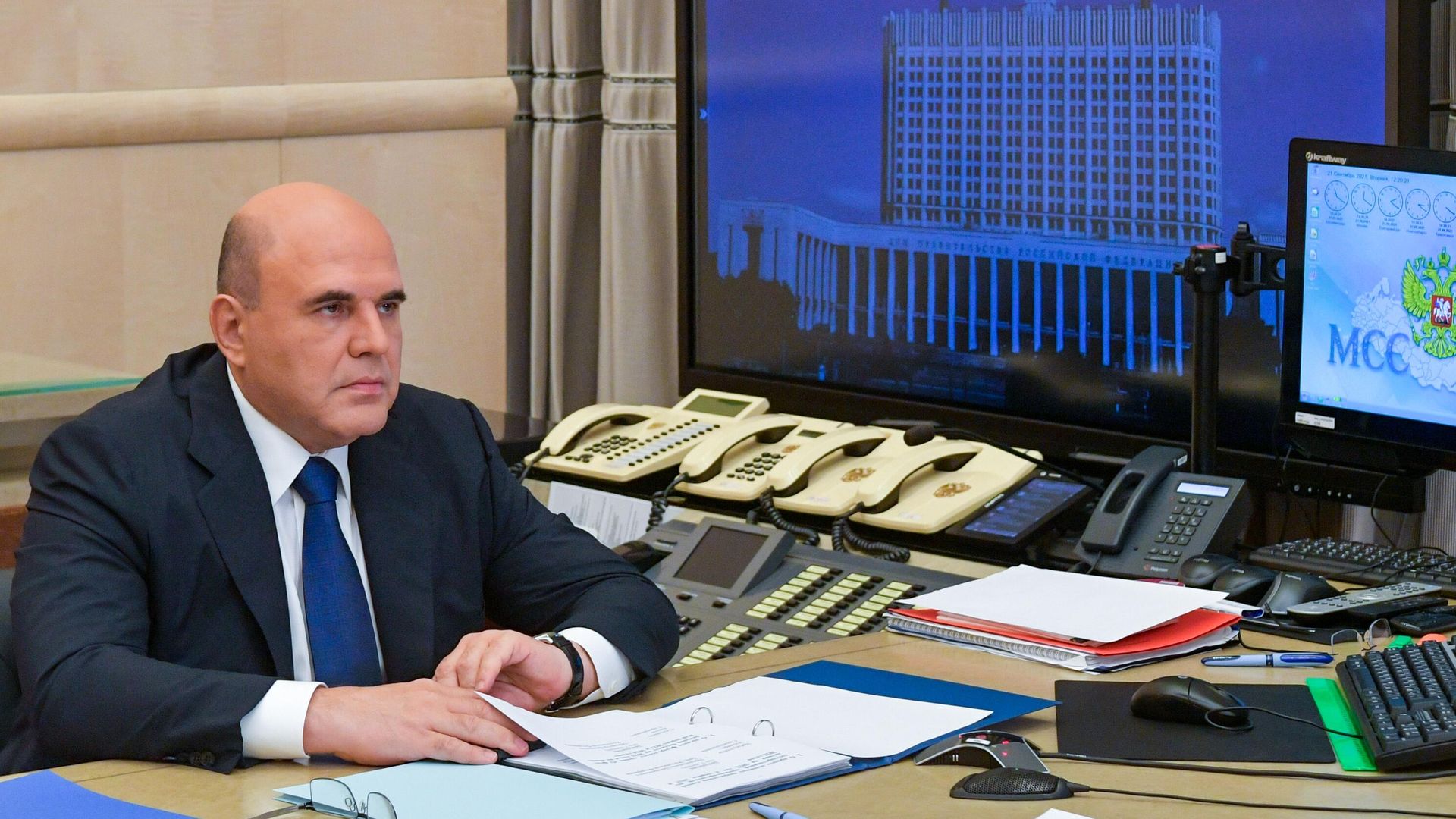 Председатель правительства РФ Михаил Мишустин проводит в режиме видеоконференции совещание с членами кабинета министров РФ Председатель правительства РФ Михаил Мишустин проводит в режиме видеоконференции совещание с членами кабинета министров РФ - РИА Новости, 1920, 21.09.2021