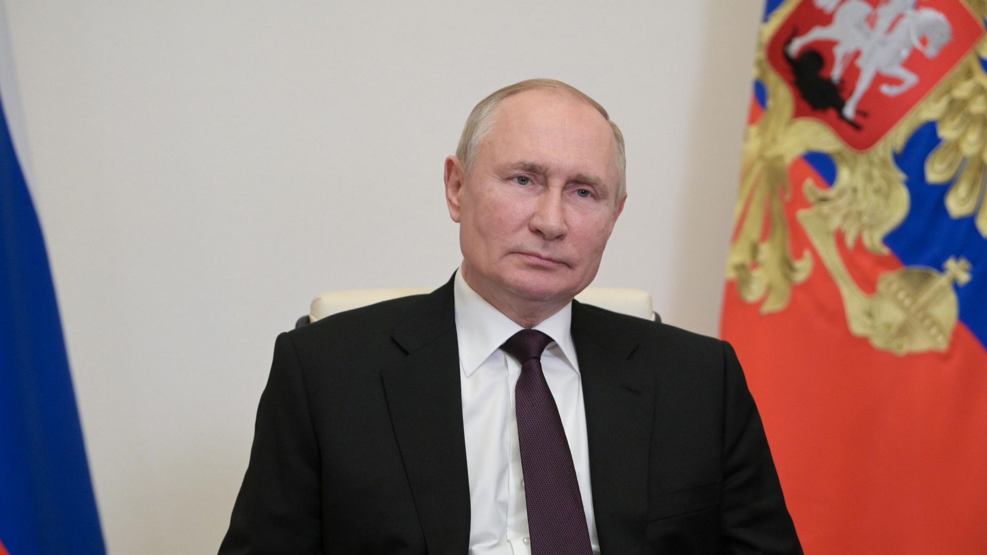 Президент РФ Владимир Путин проводит встречу в формате видеоконференции с главой Республики Адыгея Муратом Кумпиловым Президент РФ Владимир Путин проводит встречу в формате видеоконференции с главой Республики Адыгея Муратом Кумпиловым - РИА Новости, 1920, 28.09.2021