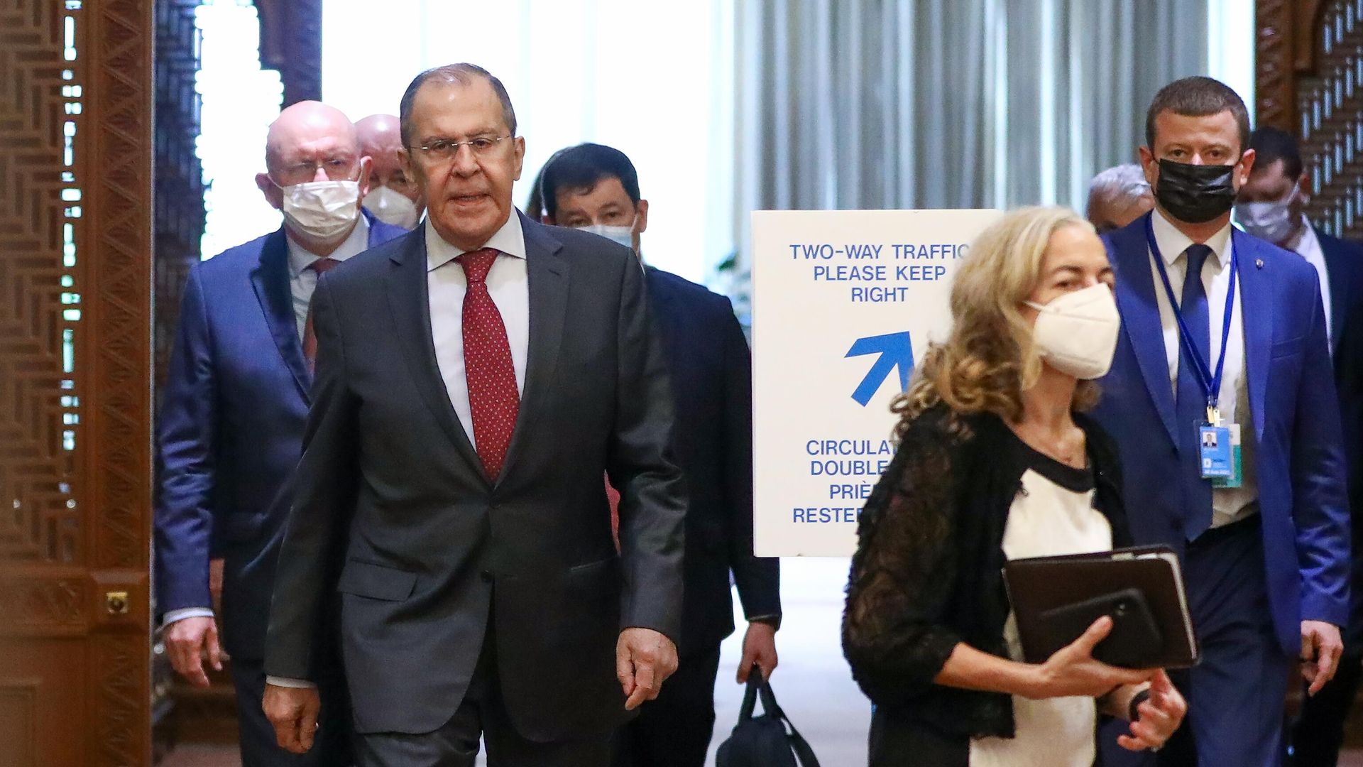 Министр иностранных дел РФ Сергей Лавров в перерыве 76-й сессии Генеральной Ассамблеи ООН в Нью-Йорке Министр иностранных дел РФ Сергей Лавров в перерыве 76-й сессии Генеральной Ассамблеи ООН в Нью-Йорке - РИА Новости, 1920, 23.09.2021