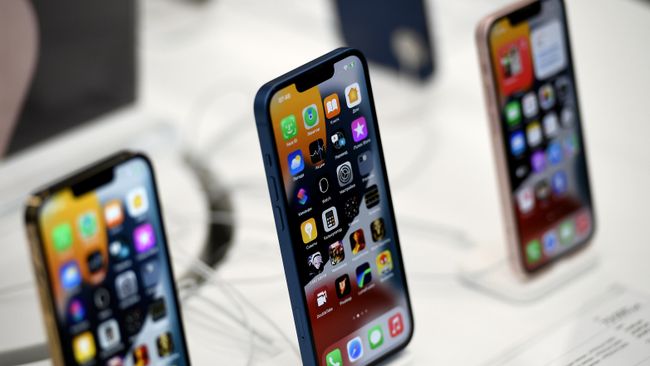 iPhone 13