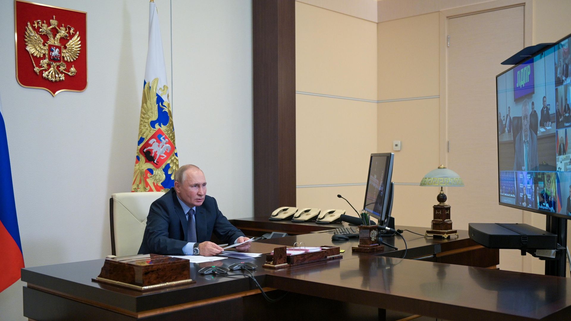 Президент РФ Владимир Путин Президент РФ Владимир Путин - РИА Новости, 1920, 25.09.2021