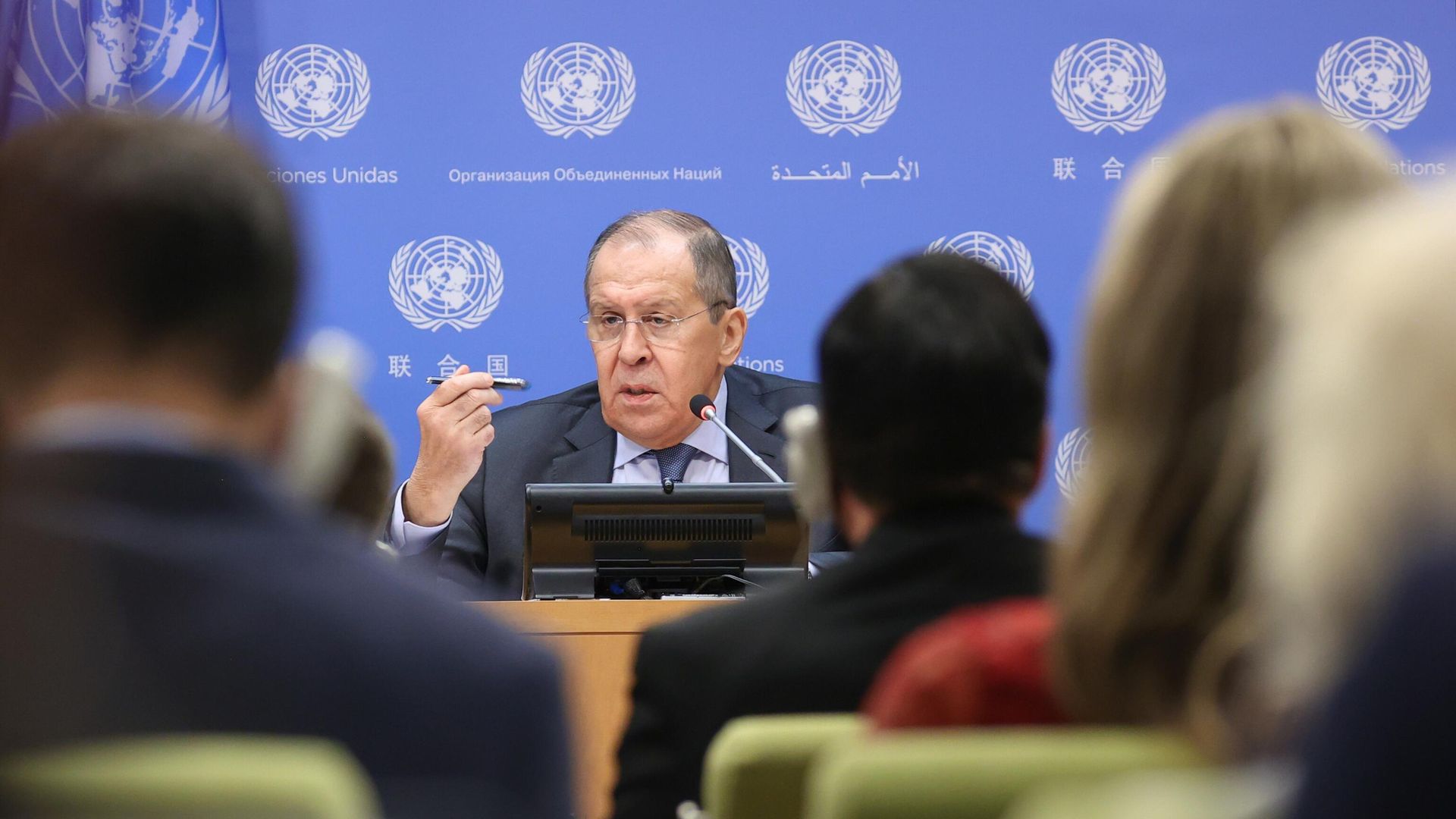 Министр иностранных дел РФ Сергей Лавров во время пресс-конференции на Генеральной Ассамблее Организации объединенных наций (ООН) в Нью-Йорке Министр иностранных дел РФ Сергей Лавров во время пресс-конференции на Генеральной Ассамблее Организации объединенных наций (ООН) в Нью-Йорке - РИА Новости, 1920, 25.09.2021