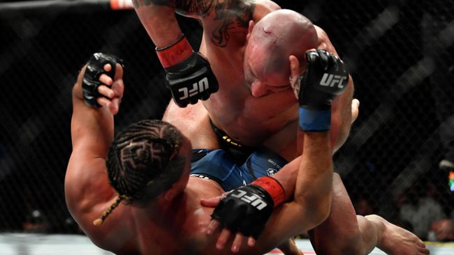 Волкановски против Ортеги на UFC 266