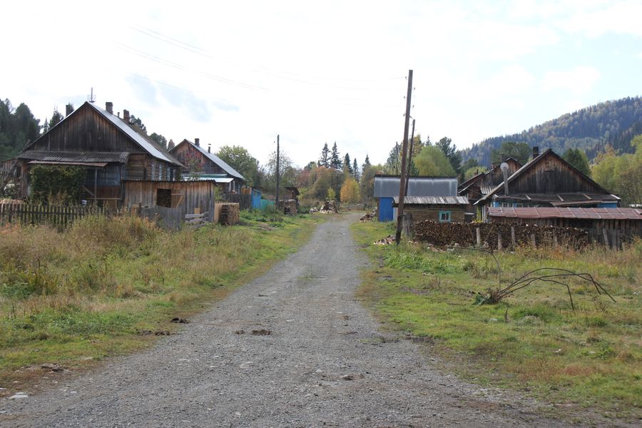 Улица в деревне Неожиданный Улица в деревне Неожиданный