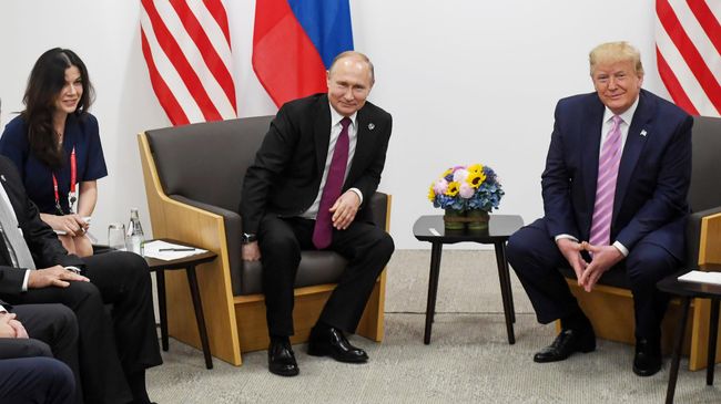 Президент РФ Владимир Путин и президент США Дональд Трамп
