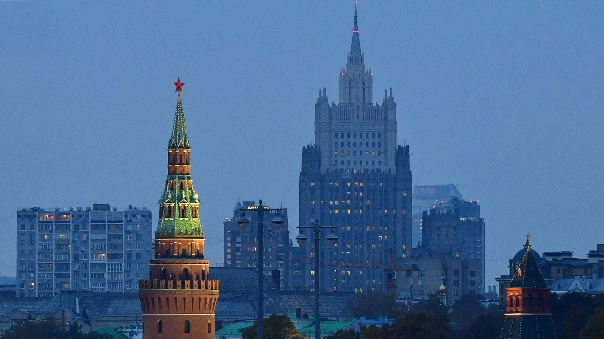 Московский Кремль и здание МИД России Московский Кремль и здание МИД России - РИА Новости, 1920, 07.03.2022