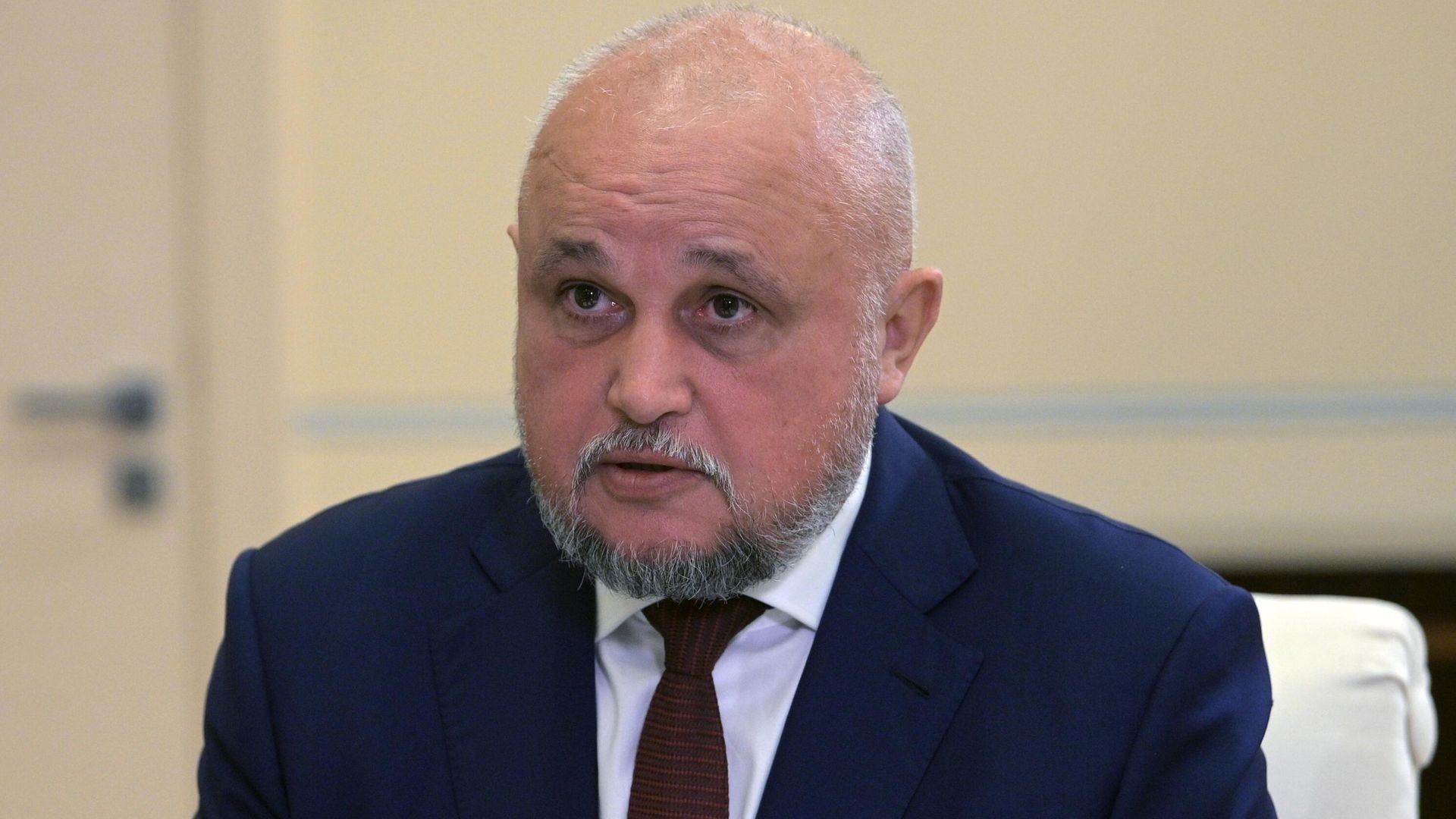 Губернатор Кемеровской области Сергей Цивилев во время встречи с президентом РФ Владимиром Путиным Губернатор Кемеровской области Сергей Цивилев во время встречи с президентом РФ Владимиром Путиным - РИА Новости, 1920, 01.11.2021