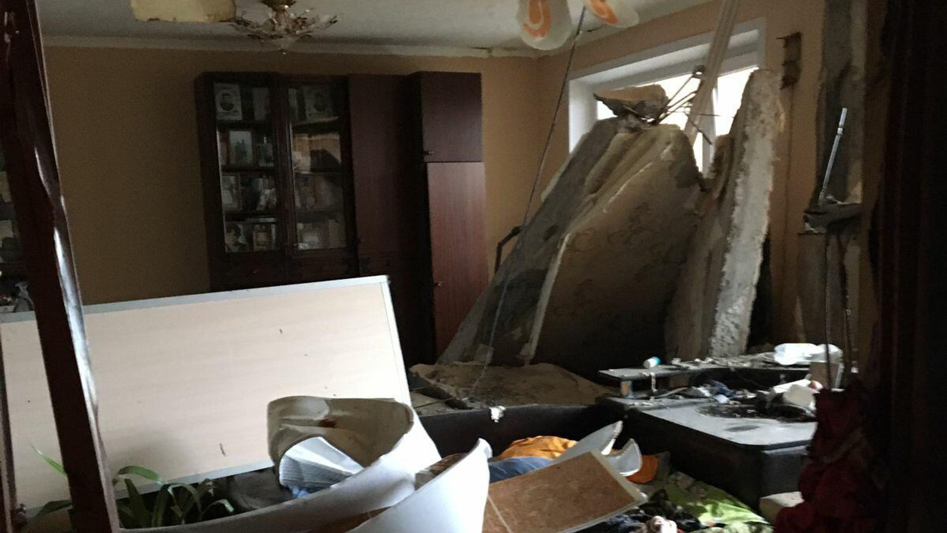 На месте взрыва газовоздушной смеси в жилом доме в Нижнем Новгороде - РИА Новости, 1920, 02.12.2021