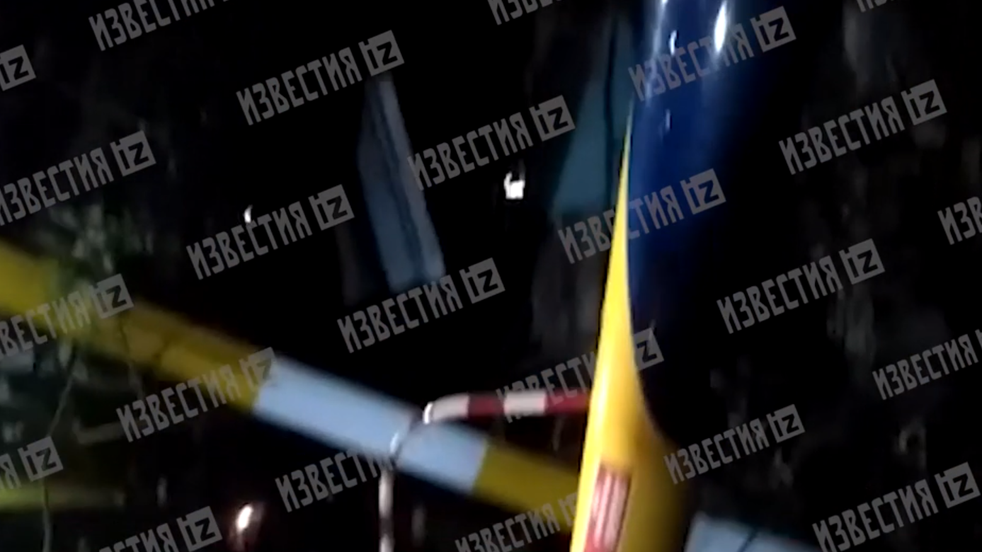 Видео с места крушения вертолета Robinson в Подмосковье Видео с места крушения вертолета Robinson в Подмосковье - РИА Новости, 1920, 03.10.2021
